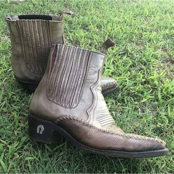 Denver Brand Western Cowboy Boots Ankle Size 8 Mens Pull On Gray Nice Stitching - Picture 2 of 8